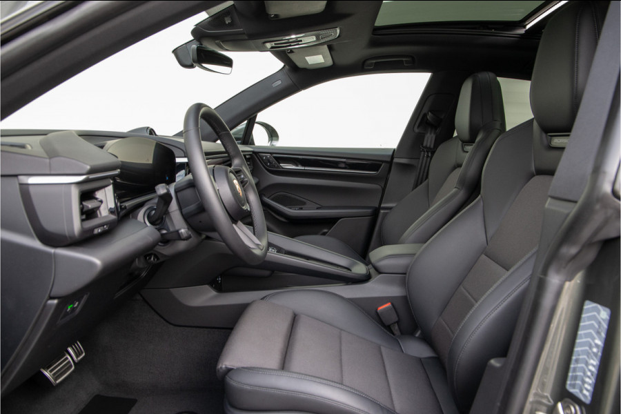 Porsche Macan 4 100 kWh Panorama, Trekhaak, 22" , 18-voudige Sportstoelen, Aventurin gruen