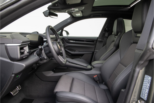 Porsche Macan 4 100 kWh Panorama, Trekhaak, 22" , 18-voudige Sportstoelen, Aventurin gruen
