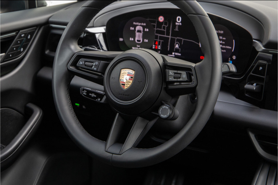 Porsche Macan 4 100 kWh Panorama, Trekhaak, 22" , 18-voudige Sportstoelen, Aventurin gruen