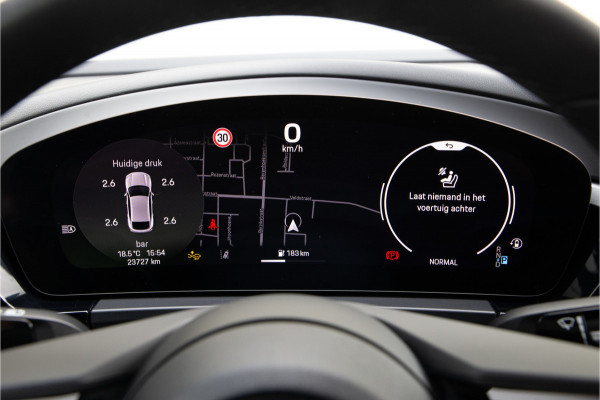 Porsche Macan 4 100 kWh Panorama, Trekhaak, 22" , 18-voudige Sportstoelen, Aventurin gruen