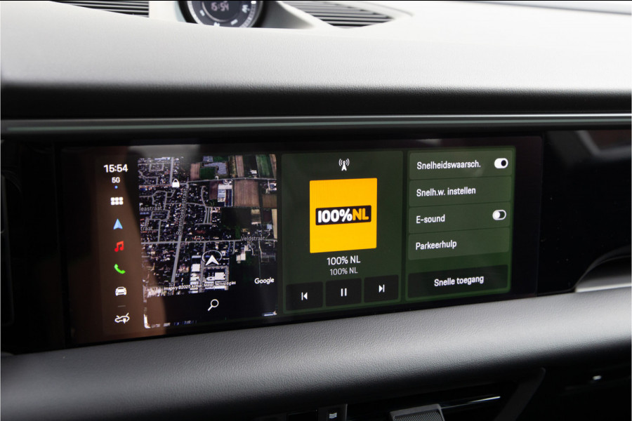 Porsche Macan 4 100 kWh Panorama, Trekhaak, 22" , 18-voudige Sportstoelen, Aventurin gruen