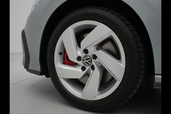 Volkswagen Golf 1.5 eHybrid 272 6DSG GTE Automaat | Panoramisch schuif-, kanteldak, elektrisch bedienbaar