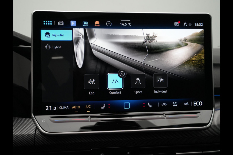 Volkswagen Golf 1.5 eHybrid 272 6DSG GTE Automaat | Panoramisch schuif-, kanteldak, elektrisch bedienbaar