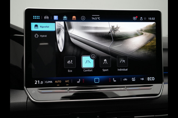 Volkswagen Golf 1.5 eHybrid 272 6DSG GTE Automaat | Panoramisch schuif-, kanteldak, elektrisch bedienbaar