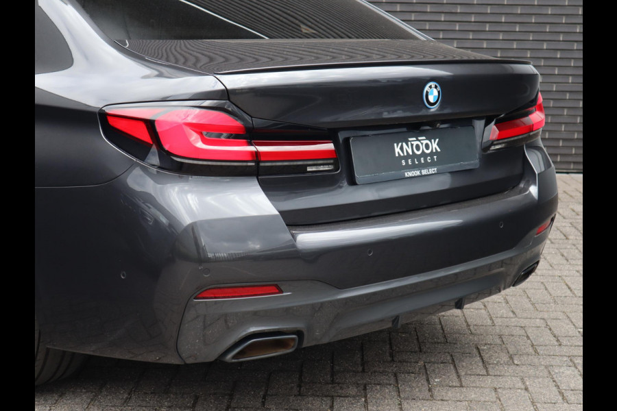 BMW 5 Serie 545e xDrive M sport | Head Up | Comfortstoel met geheugen |  Schuif-/kanteldak