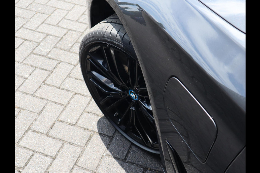 BMW 5 Serie 545e xDrive M sport | Head Up | Comfortstoel met geheugen |  Schuif-/kanteldak