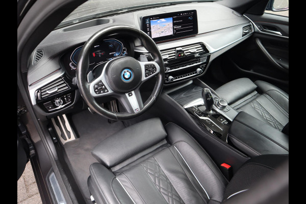 BMW 5 Serie 545e xDrive M sport | Head Up | Comfortstoel met geheugen |  Schuif-/kanteldak
