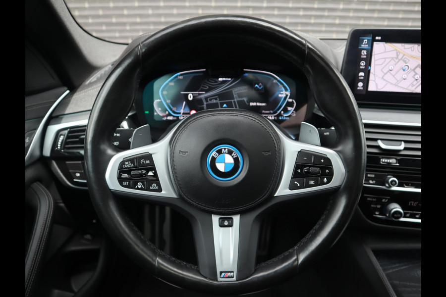 BMW 5 Serie 545e xDrive M sport | Head Up | Comfortstoel met geheugen |  Schuif-/kanteldak