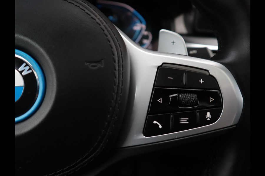 BMW 5 Serie 545e xDrive M sport | Head Up | Comfortstoel met geheugen |  Schuif-/kanteldak