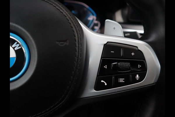 BMW 5 Serie 545e xDrive M sport | Head Up | Comfortstoel met geheugen |  Schuif-/kanteldak