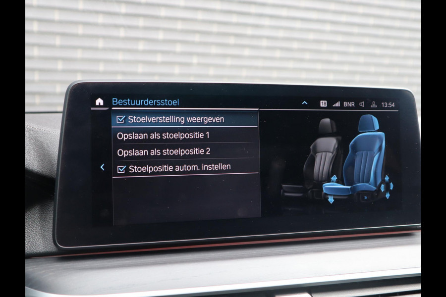 BMW 5 Serie 545e xDrive M sport | Head Up | Comfortstoel met geheugen |  Schuif-/kanteldak