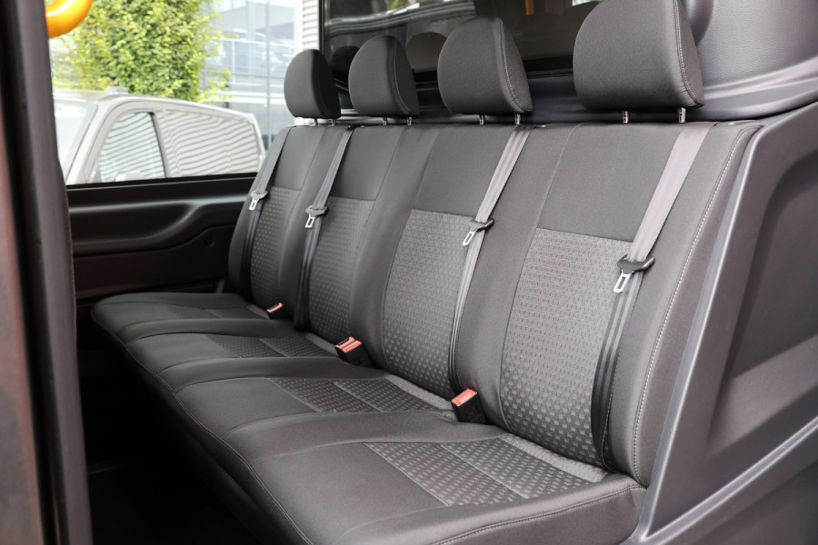 Ford Transit 350 2.0 TDCI L3H2 165PK AUT Limited DC | 7-Zitter | L+R Schuifdeur | 360 Camera | ACC | Navigatie | Bi-Xenon | Lane assist | BLIS | CarPlay | Trekhaak | Dubbel Cabine | Facelift model MY2025