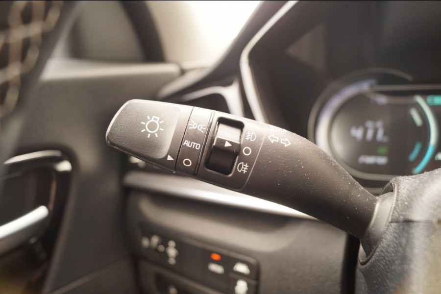 Kia e-Niro DynamicLine 64kWh -TREKHAAK-NAVI-ECC-CAM-