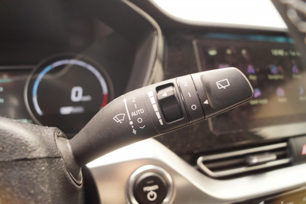 Kia e-Niro DynamicLine 64kWh -TREKHAAK-NAVI-ECC-CAM-