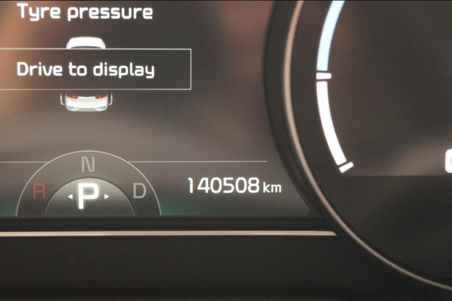Kia e-Niro DynamicLine 64kWh -TREKHAAK-NAVI-ECC-CAM-