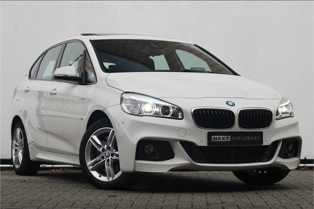 BMW 2 Serie Active Tourer 225xe iPerformance High Executive | M-sport | Pano | Camera | LED | Nwe. Accu BMW 2 Serie Active Tourer 225xe iPerformance High Executive | M-sport | Pano | Camera | LED | Nwe. Accu