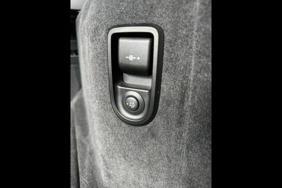 BMW 5 Serie Touring 530e M Sport Plug In Hybrid 293pk PHEV | Trekhaak af Fabriek | Laser LED | Adaptive Cruise | Head Up | Camera | Keyless | Lederen Sportstoelen | Apple Carplay | Sfeerverlichting |