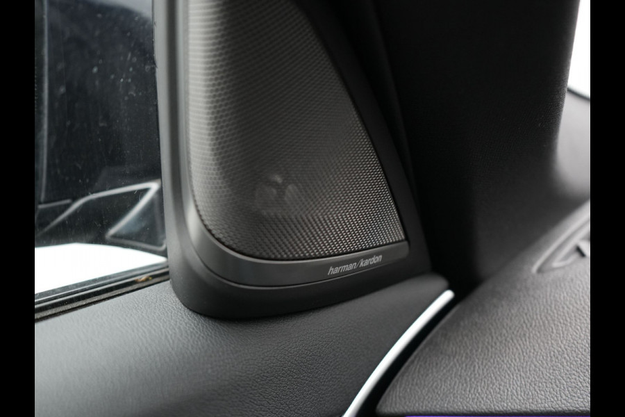 BMW 5 Serie Touring 530e M Sport Plug In Hybrid 293pk PHEV | Trekhaak af Fabriek | Laser LED | Adaptive Cruise | Head Up | Camera | Keyless | Lederen Sportstoelen | Apple Carplay | Sfeerverlichting |