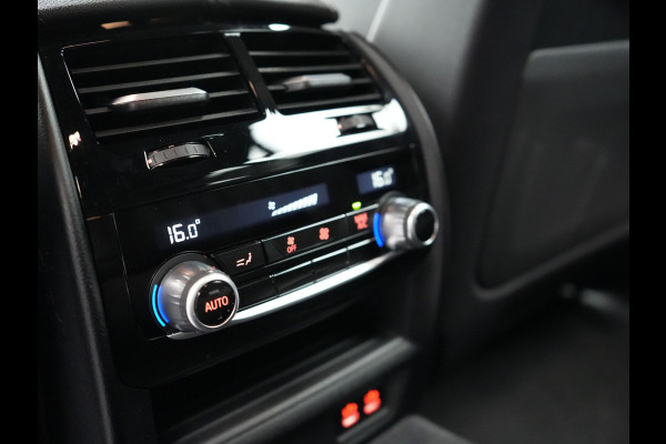 BMW 5 Serie Touring 530e M Sport Plug In Hybrid 293pk PHEV | Trekhaak af Fabriek | Laser LED | Adaptive Cruise | Head Up | Camera | Keyless | Lederen Sportstoelen | Apple Carplay | Sfeerverlichting |