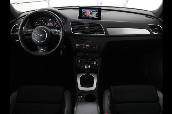 Audi Q3 1.4 TFSI Sport S Line Edition | Origineel NL | Half leder | Trekhaak | Full LED | Sportstoelen | Navigatie | Climate control | Parkeerhulp | Cruise control | Bluetooth | Getint glas
