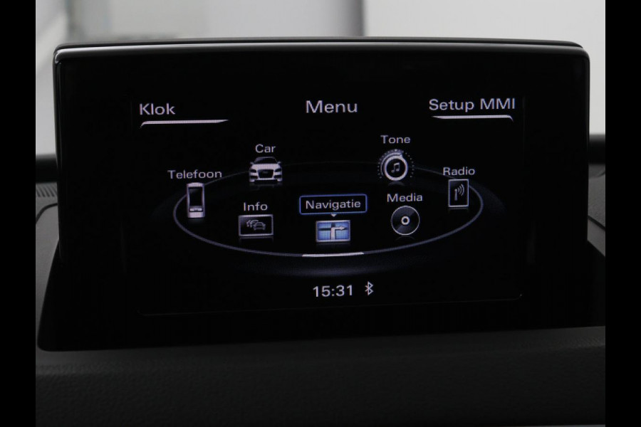Audi Q3 1.4 TFSI Sport S Line Edition | Origineel NL | Half leder | Trekhaak | Full LED | Sportstoelen | Navigatie | Climate control | Parkeerhulp | Cruise control | Bluetooth | Getint glas
