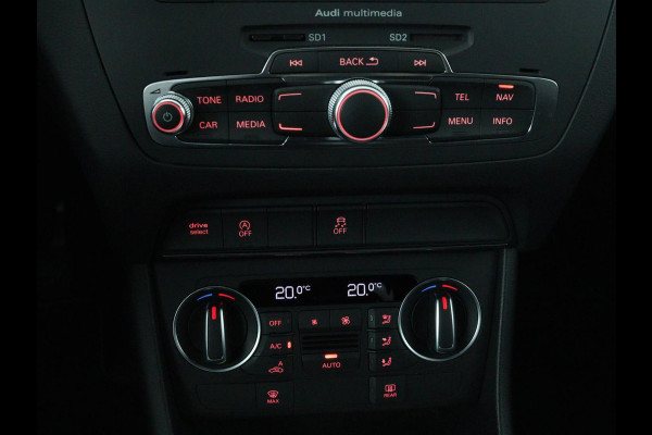Audi Q3 1.4 TFSI Sport S Line Edition | Origineel NL | Half leder | Trekhaak | Full LED | Sportstoelen | Navigatie | Climate control | Parkeerhulp | Cruise control | Bluetooth | Getint glas