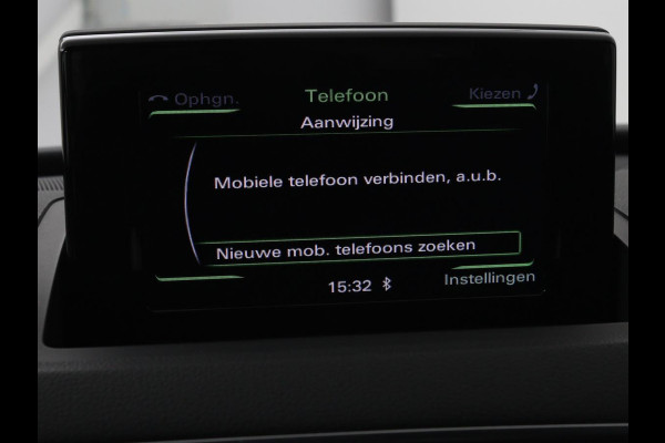 Audi Q3 1.4 TFSI Sport S Line Edition | Origineel NL | Half leder | Trekhaak | Full LED | Sportstoelen | Navigatie | Climate control | Parkeerhulp | Cruise control | Bluetooth | Getint glas