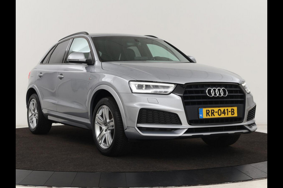 Audi Q3 1.4 TFSI Sport S Line Edition | Origineel NL | Half leder | Trekhaak | Full LED | Sportstoelen | Navigatie | Climate control | Parkeerhulp | Cruise control | Bluetooth | Getint glas