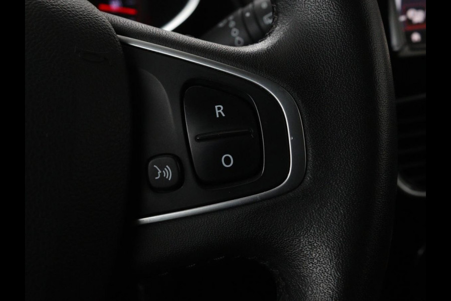 Renault Clio 1.2 TCe Zen | Automaat | Camera | Trekhaak | Navigatie | Climate control | Cruise control | Bluetooth