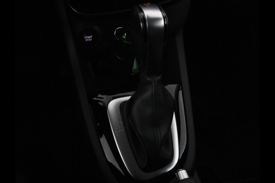 Renault Clio 1.2 TCe Zen | Automaat | Camera | Trekhaak | Navigatie | Climate control | Cruise control | Bluetooth