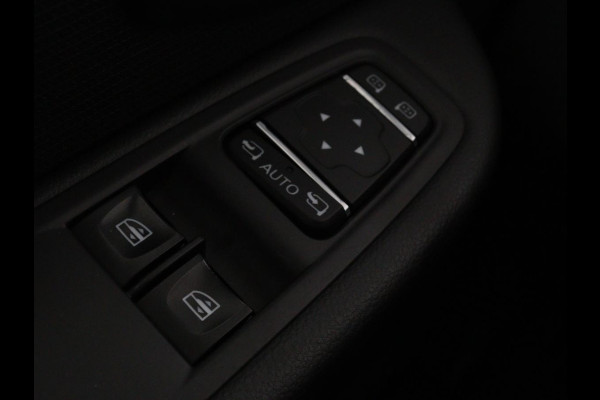 Renault Clio 1.2 TCe Zen | Automaat | Camera | Trekhaak | Navigatie | Climate control | Cruise control | Bluetooth