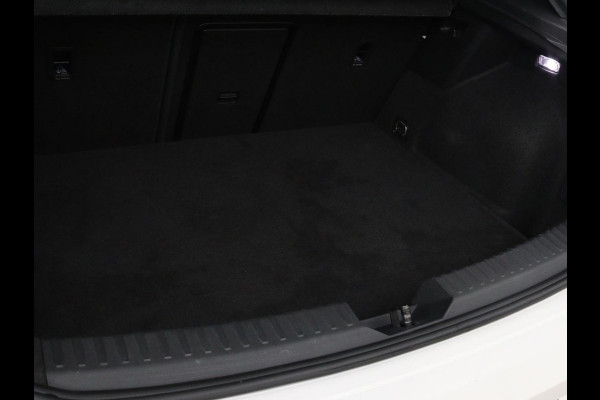 CUPRA Leon 1.4 e-Hybrid VZ Performance | Panoramadak | Stoel & stuurverwarming | Adaptive cruise | Camera | Carplay | Navigatie | Sfeerverlichting | Keyless | Full LED | PHEV