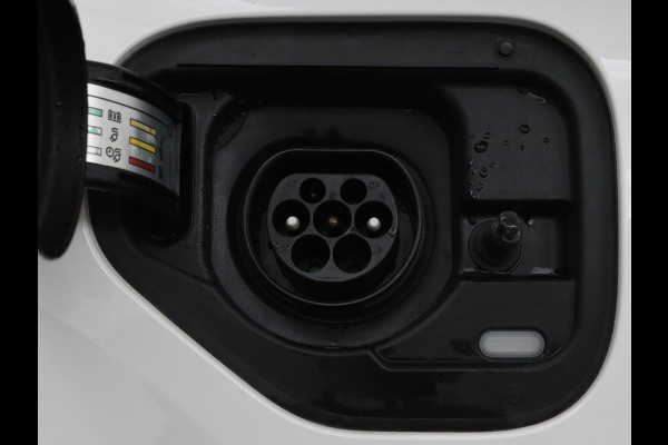 CUPRA Leon 1.4 e-Hybrid VZ Performance | Panoramadak | Stoel & stuurverwarming | Adaptive cruise | Camera | Carplay | Navigatie | Sfeerverlichting | Keyless | Full LED | PHEV