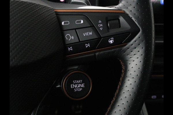 CUPRA Leon 1.4 e-Hybrid VZ Performance | Panoramadak | Stoel & stuurverwarming | Adaptive cruise | Camera | Carplay | Navigatie | Sfeerverlichting | Keyless | Full LED | PHEV