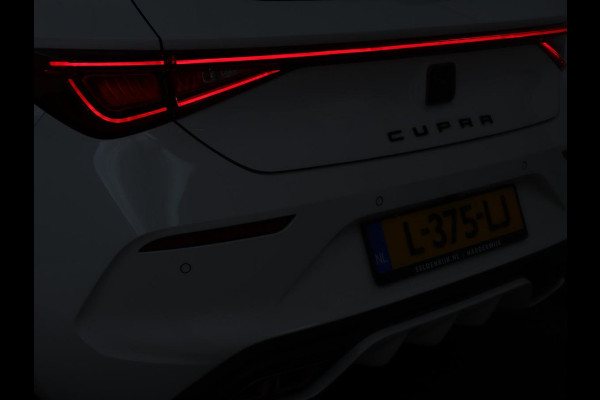 CUPRA Leon 1.4 e-Hybrid VZ Performance | Panoramadak | Stoel & stuurverwarming | Adaptive cruise | Camera | Carplay | Navigatie | Sfeerverlichting | Keyless | Full LED | PHEV