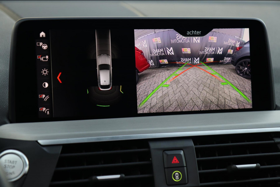 BMW X4 XDrive30i M Sport / PANODAK / KEYLESS / HUD / CAMERA / 20''