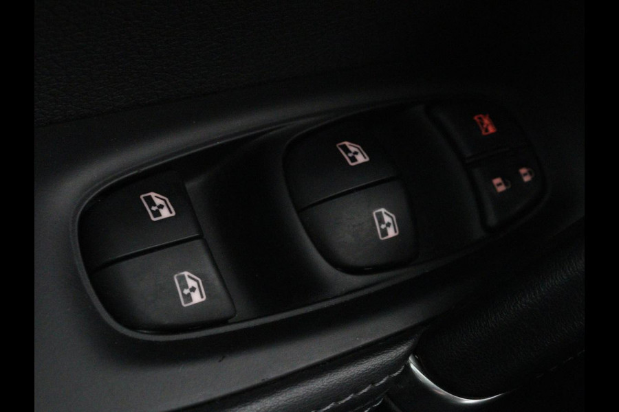 Nissan QASHQAI 1.3 DIG-T Tekna | Panoramadak | Leder | Trekhaak | 360 camera | Stoelverwarming | Bose Sound | Carplay | Full LED | Keyless | Navigatie