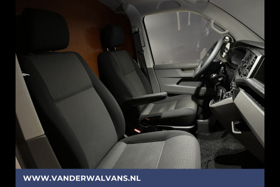 Volkswagen Transporter 2.0 TDI L2H1 Euro6 Airco | Apple Carplay | Cruisecontrol | Camera | Trekhaak Android auto, Parkeersensoren,
