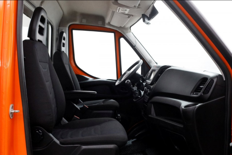 Iveco Daily 35C14 136pk Euro6 Open Laadbak met laadklep en trekhaak 3500kg 10-2018