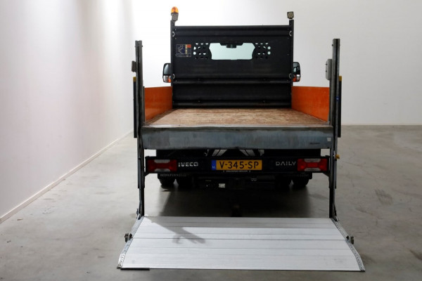 Iveco Daily 35C14 136pk Euro6 Open Laadbak met laadklep en trekhaak 3500kg 10-2018