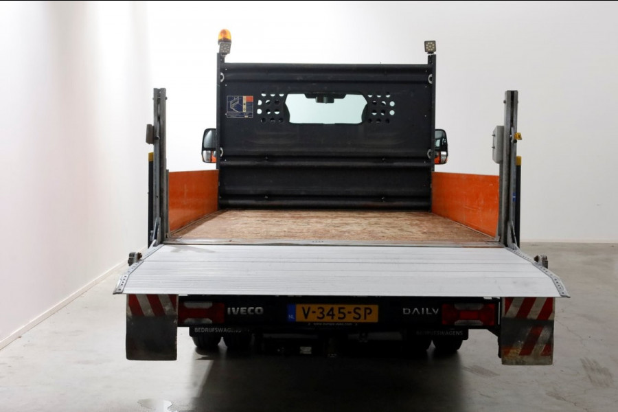 Iveco Daily 35C14 136pk Euro6 Open Laadbak met laadklep en trekhaak 3500kg 10-2018