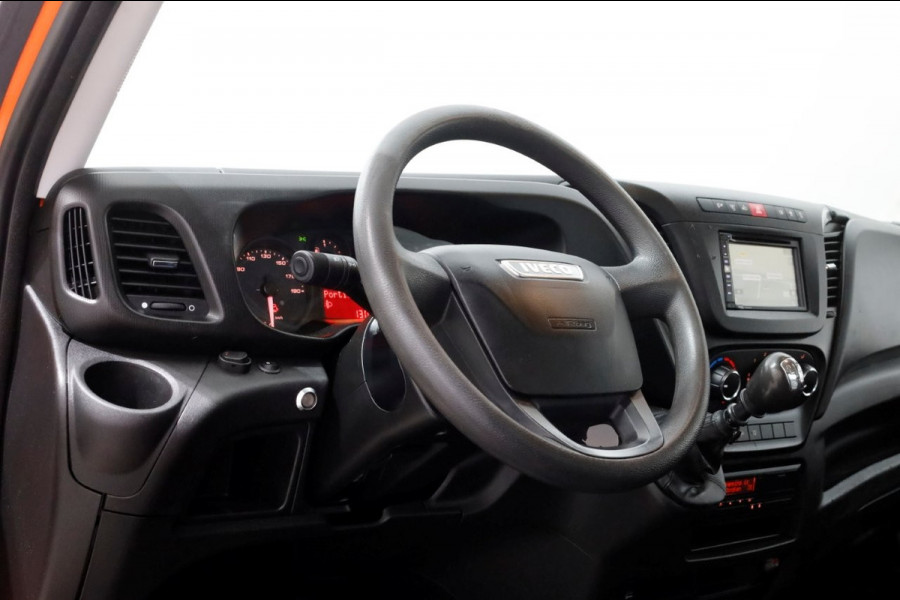 Iveco Daily 35C14 136pk Euro6 Open Laadbak met laadklep en trekhaak 3500kg 10-2018
