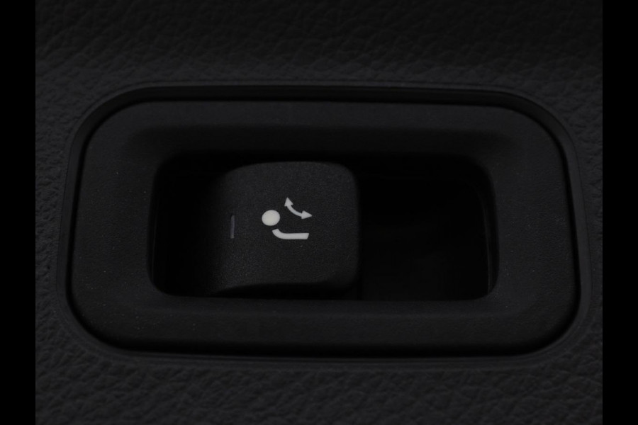 Mercedes-Benz A-Klasse 250e Urban | Leder | Stoelverwarming | Trekhaak | Camera | Sfeerverlichting | Widescreen | Park Assist | Navigatie | Full LED