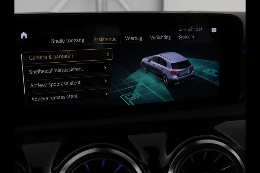 Mercedes-Benz A-Klasse 250e Urban | Leder | Stoelverwarming | Trekhaak | Camera | Sfeerverlichting | Widescreen | Park Assist | Navigatie | Full LED