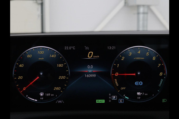 Mercedes-Benz A-Klasse 250e Urban | Leder | Stoelverwarming | Trekhaak | Camera | Sfeerverlichting | Widescreen | Park Assist | Navigatie | Full LED