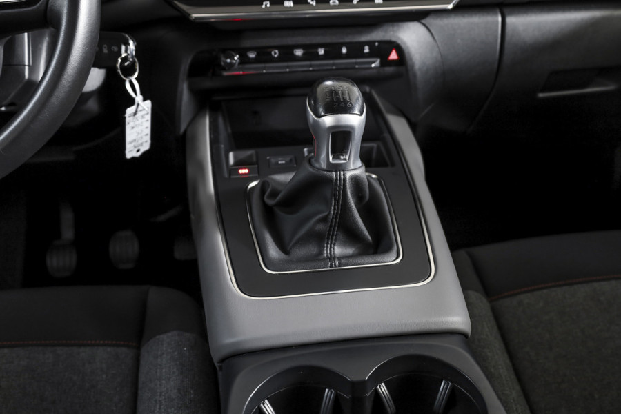 Citroën C5 Aircross 1.2 PureTech 130 PK Business | Dig. Cockpit | Cruise | Afn. Trekhaak | PDC | Camera | NAV+App. Connect | ECC | LM 18" |