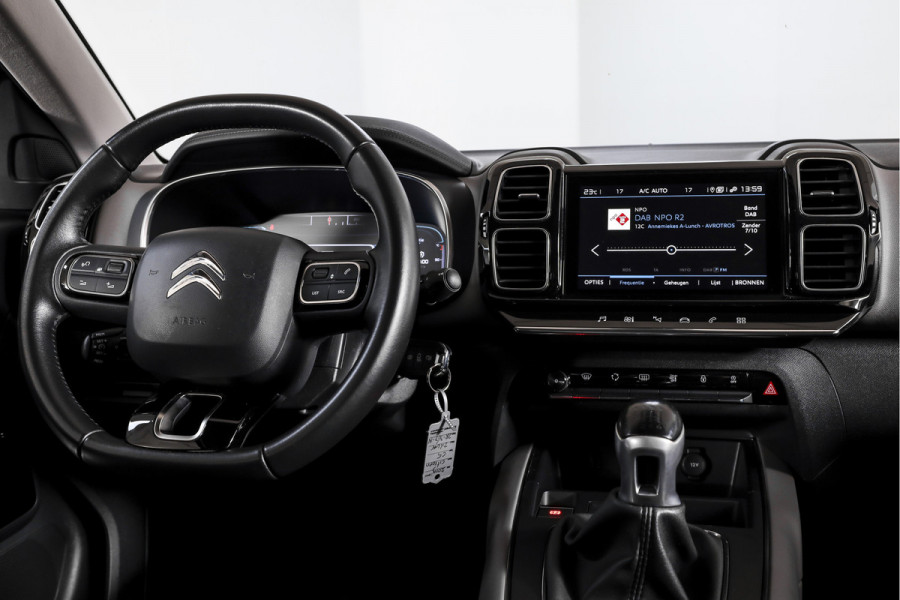 Citroën C5 Aircross 1.2 PureTech 130 PK Business | Dig. Cockpit | Cruise | Afn. Trekhaak | PDC | Camera | NAV+App. Connect | ECC | LM 18" |