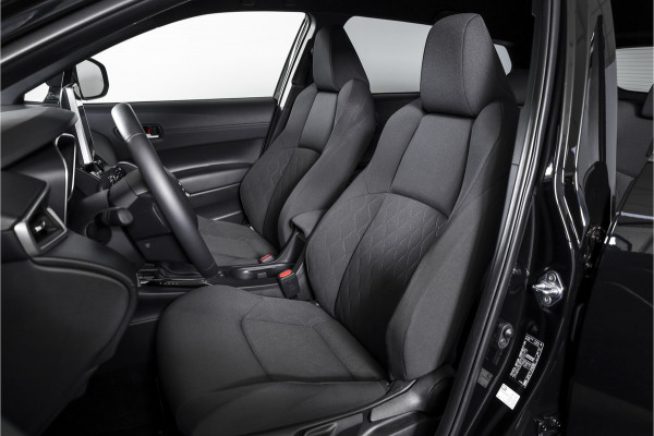 Toyota Corolla Cross Hybrid 140 Style | Dig. Cockpit | Adapt. Cruise | Stoel+-Stuurverw. | Trekhaak | PDC | Camera | NAV+App. Connect | Elek. Klep | ECC | LM 18" |