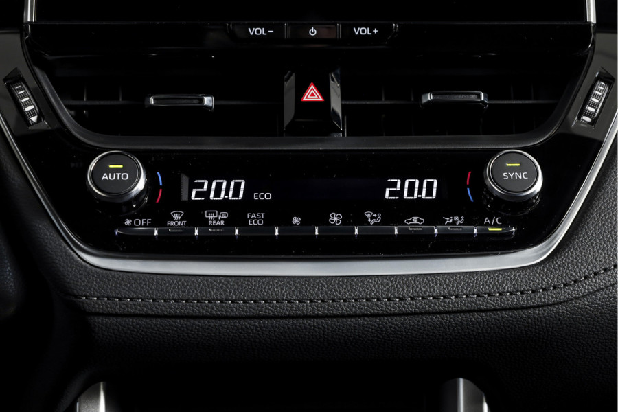 Toyota Corolla Cross Hybrid 140 Style | Dig. Cockpit | Adapt. Cruise | Stoel+-Stuurverw. | Trekhaak | PDC | Camera | NAV+App. Connect | Elek. Klep | ECC | LM 18" |