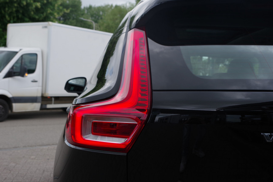 Volvo XC40 1.5 T5 Recharge 263 PK Inscription PHEV, Panoramadak, Leder, Winterpakket, LED